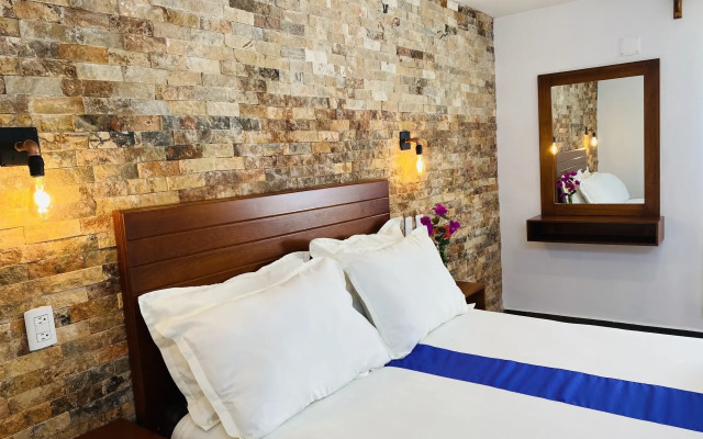 Hotel & Suites Cerro Rojo