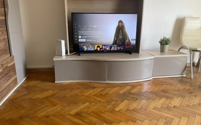 Studio Central Exer V
