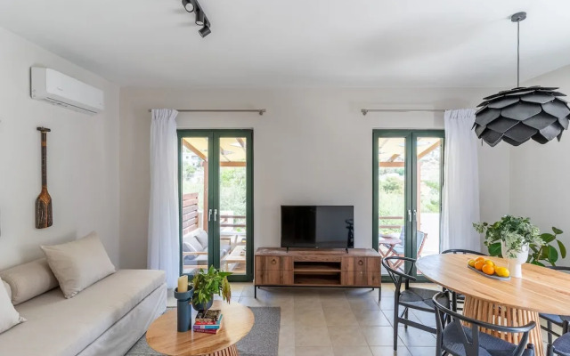 Syra Suites