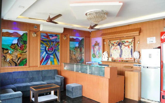 Hotel Srees by OYO Rooms