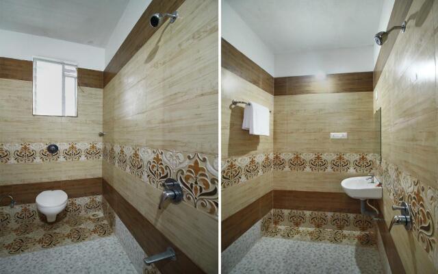 Capital O 13489 Garuda Comforts