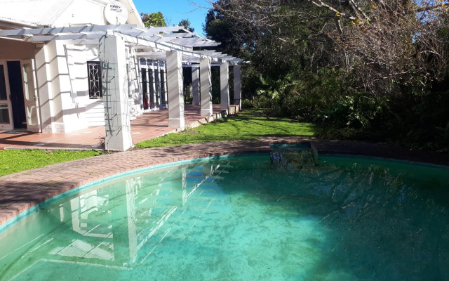 Sarah's Place- Manor House