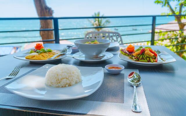 Play Phala Beach Rayong