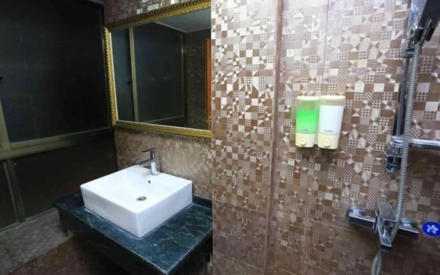 Aiqun Hotel