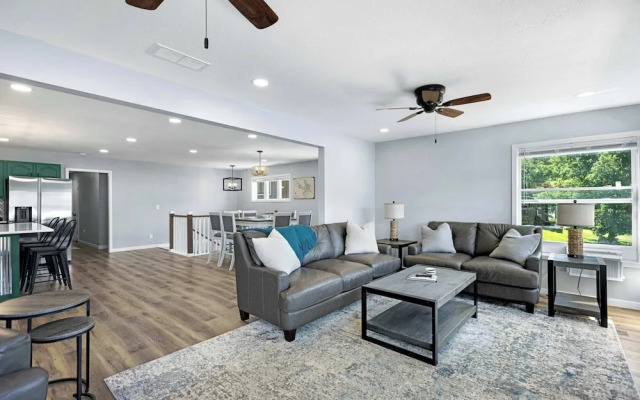 The Lake Shack Waterfront Life