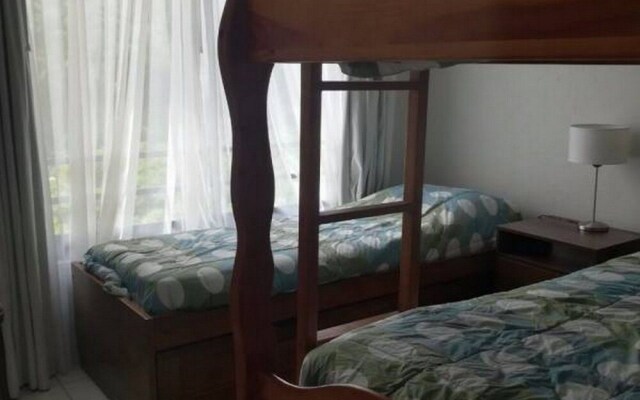 Departamento frente al mar en primer piso. Puerto velero