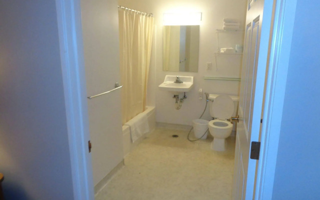 Riverview Suites