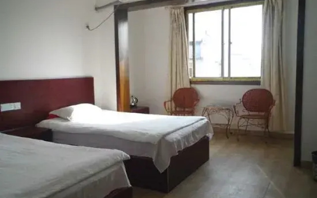 Changchun Hotel, Lixian County