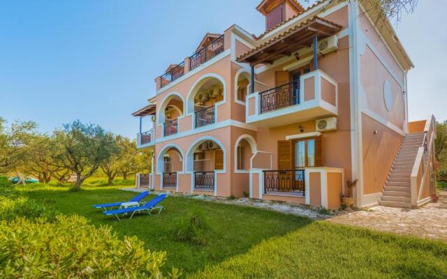 Kavos Psarou Studios and Apartments