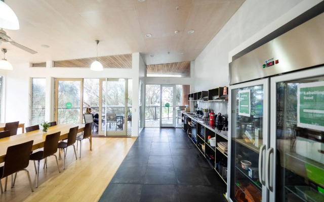YHA Apollo Bay Eco