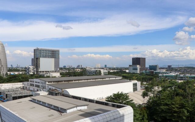 Relaxing 2Br Apartment At Scientia Residence