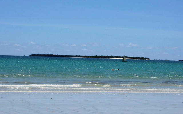 Kipepeo Beach & Village