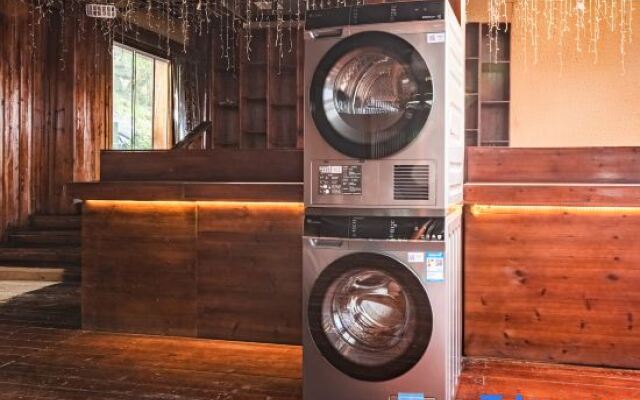 Rezen Retreat tianqiao xianju  Xianju (Jishou Aizhai Bridge Branch)