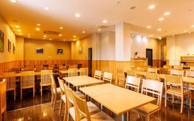 Komagane Premont Hotel