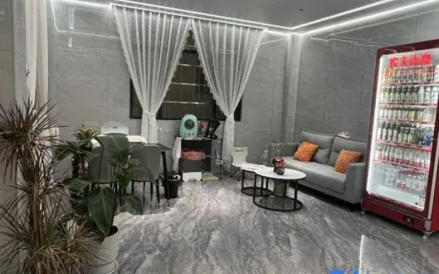 Qihai Coast Homestay (Beihai Yintan Branch)