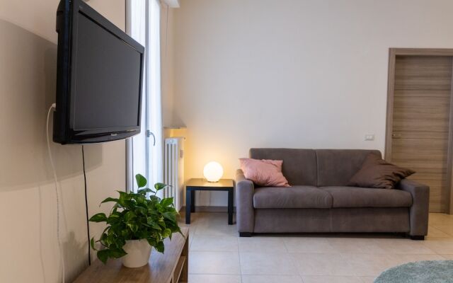 Large Filippini residence a few meters from the Arena