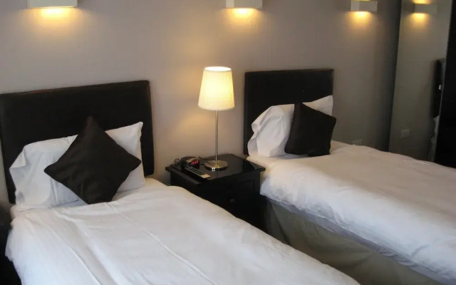 Maclean Guest House