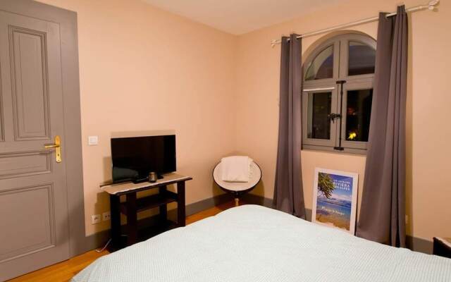 House With 2 Bedrooms in Aix-les-bains, With Wifi - 2 km From the Beac