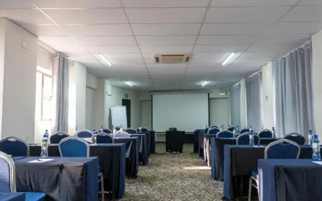 ANEW Hotel & Convention Centre OR Tambo