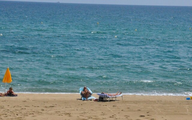 Spacious Villa in Var With Swimming Pool