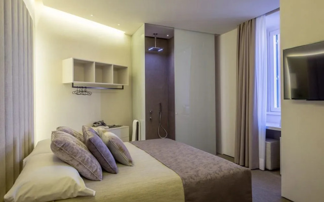 Room 230 Roma Luxury Suites