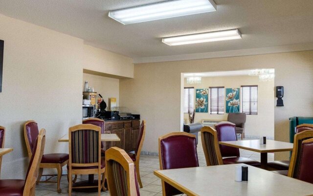 Quality Inn I-70 at Wanamaker