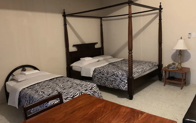Yvonne's Hotel