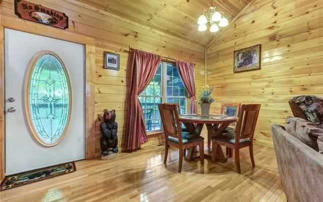 Love Shack - One Bedroom Cabin