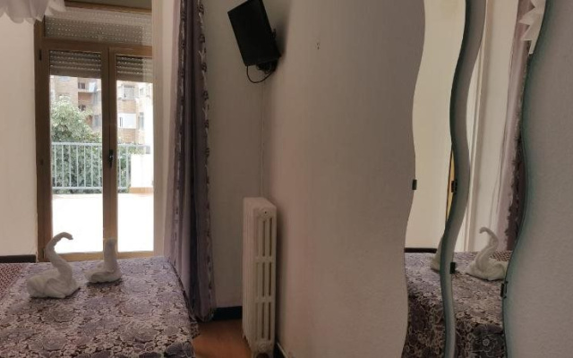Hostal Lima