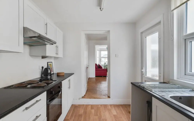 NEW Spacious 2BD House With Garden Gillingham Kent