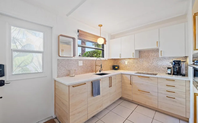 Hidden Oasis A 1 Bedroom Bungalow