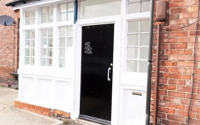Near Transport - Parking - Wifi - Sleeps 3