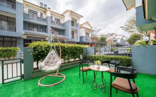 Haitang Bay Mooring Bay Inn