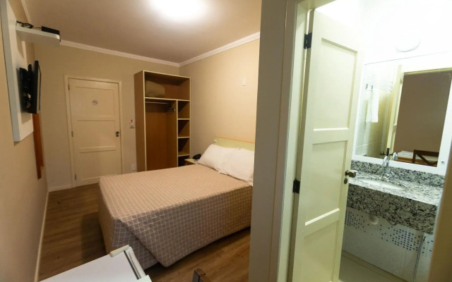 Bristol Sabrina Hotel