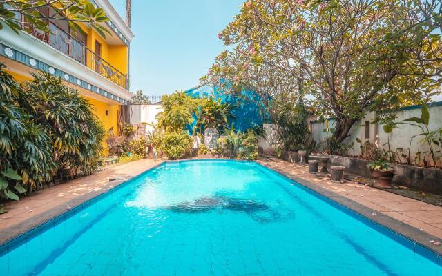 OYO 665 Namora Residence Near Olahraga Nasional Hospital