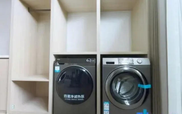 Yizhao Business Hotel (Fuyang Linyi Shopping Mall)