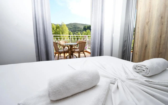 Daisy Zakynthos Apartments