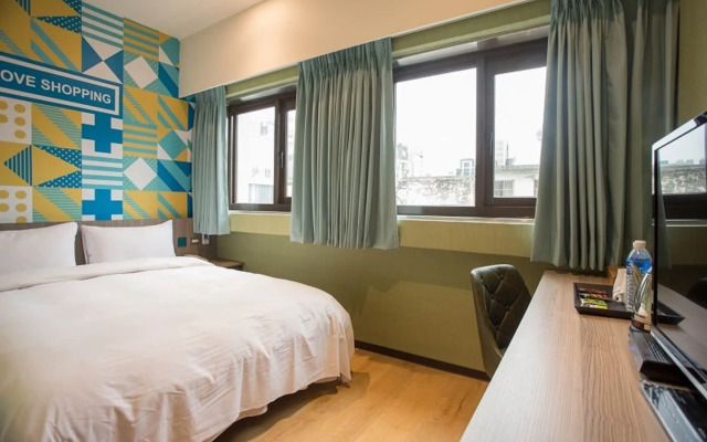 Rainbow Hotel