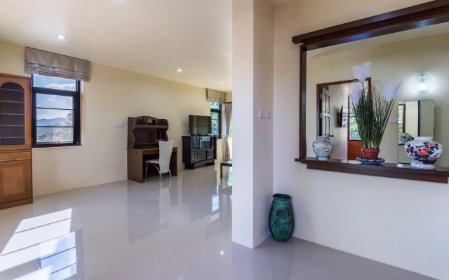 Chiangrai Lake Hill Resort