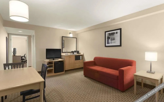 Travelodge Suites Halifax Dartmouth
