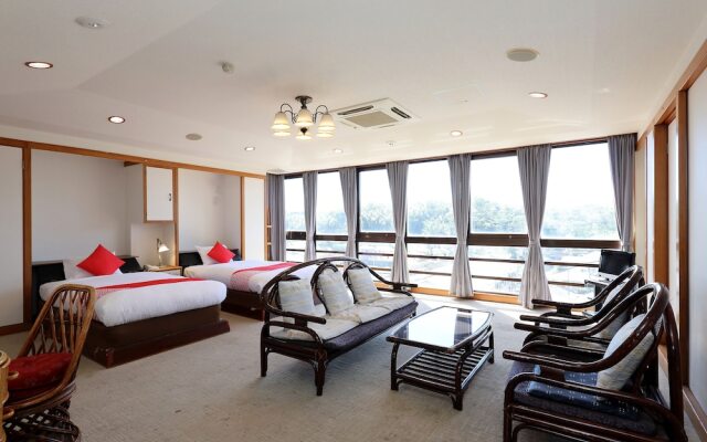 Oyo 44595 New World Hotel
