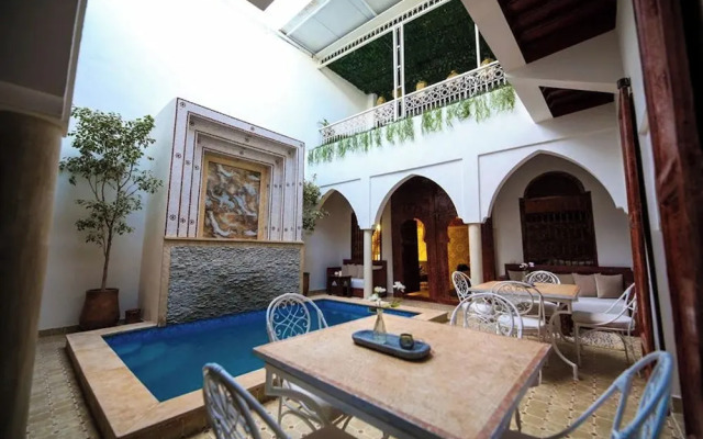 Riad Oum H&N