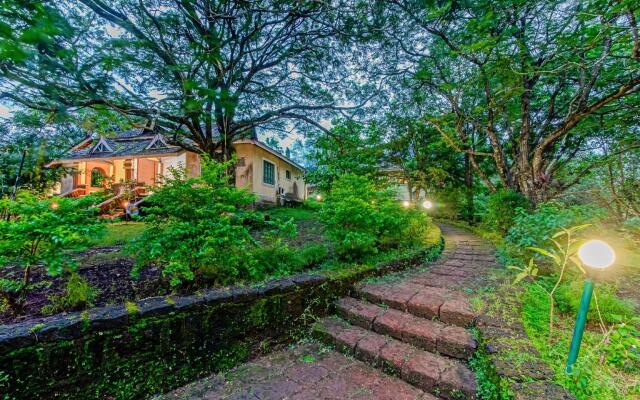 Om Yoga Shala & Guest House