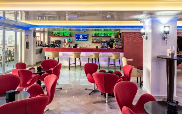 Moon Dreams Torremolinos Hotel (Adults Only)