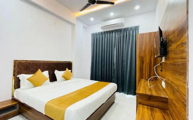 Hotel Rajgharana