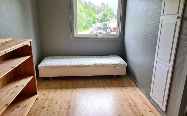 10 Person Holiday Home in Staubø