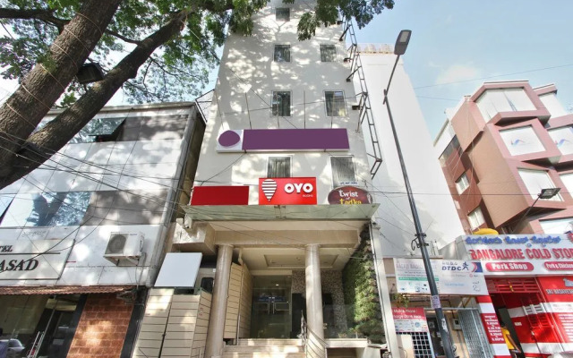 Oyo Flagship 665 Brigade Road