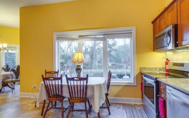 Scenic Studio w/ Dock Access in Fayetteville!