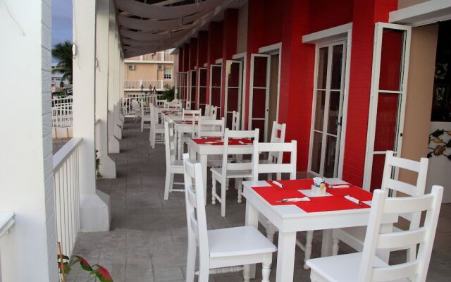 Ramada by Wyndham Tikal Isla de Flores
