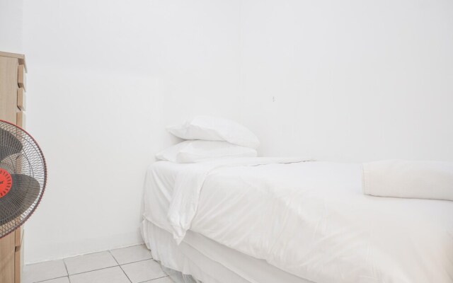 Best Deal And Comfy 2Br At Green Pramuka City Apartment